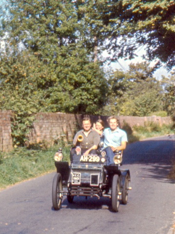Peter Wellingham Do, DA & Old Car A